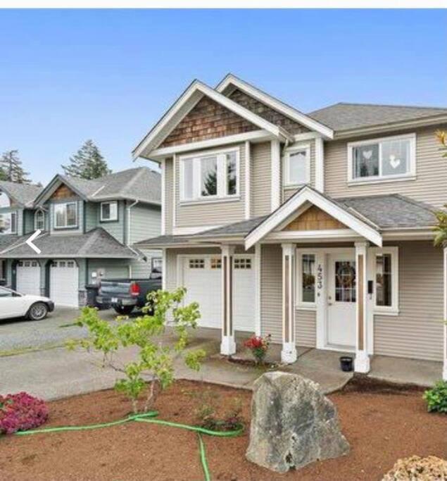 1 Bedroom Suite In Langford. Victoria Extérieur photo